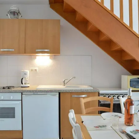 Holiday home Maison 2p Avec Mezzanine, Piscine Et Parking, A 800m De La - Saint-pierre-la-mer - Fr-1-229d-352