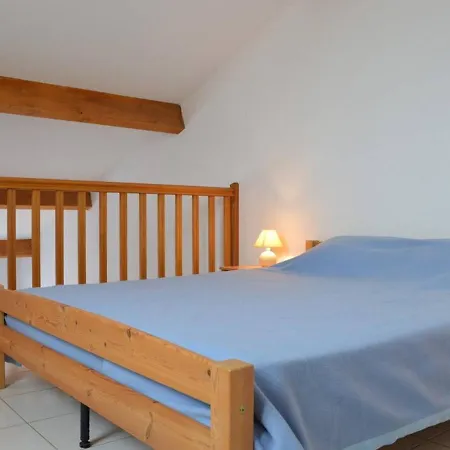 Hébergement de vacances Maison Fleury-saint-pierre-la-mer, 2 Pièces, 6 Personnes - Fr-1-229d-352